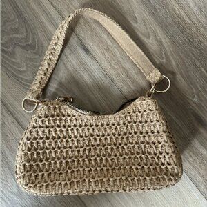 Straw shoulder bag